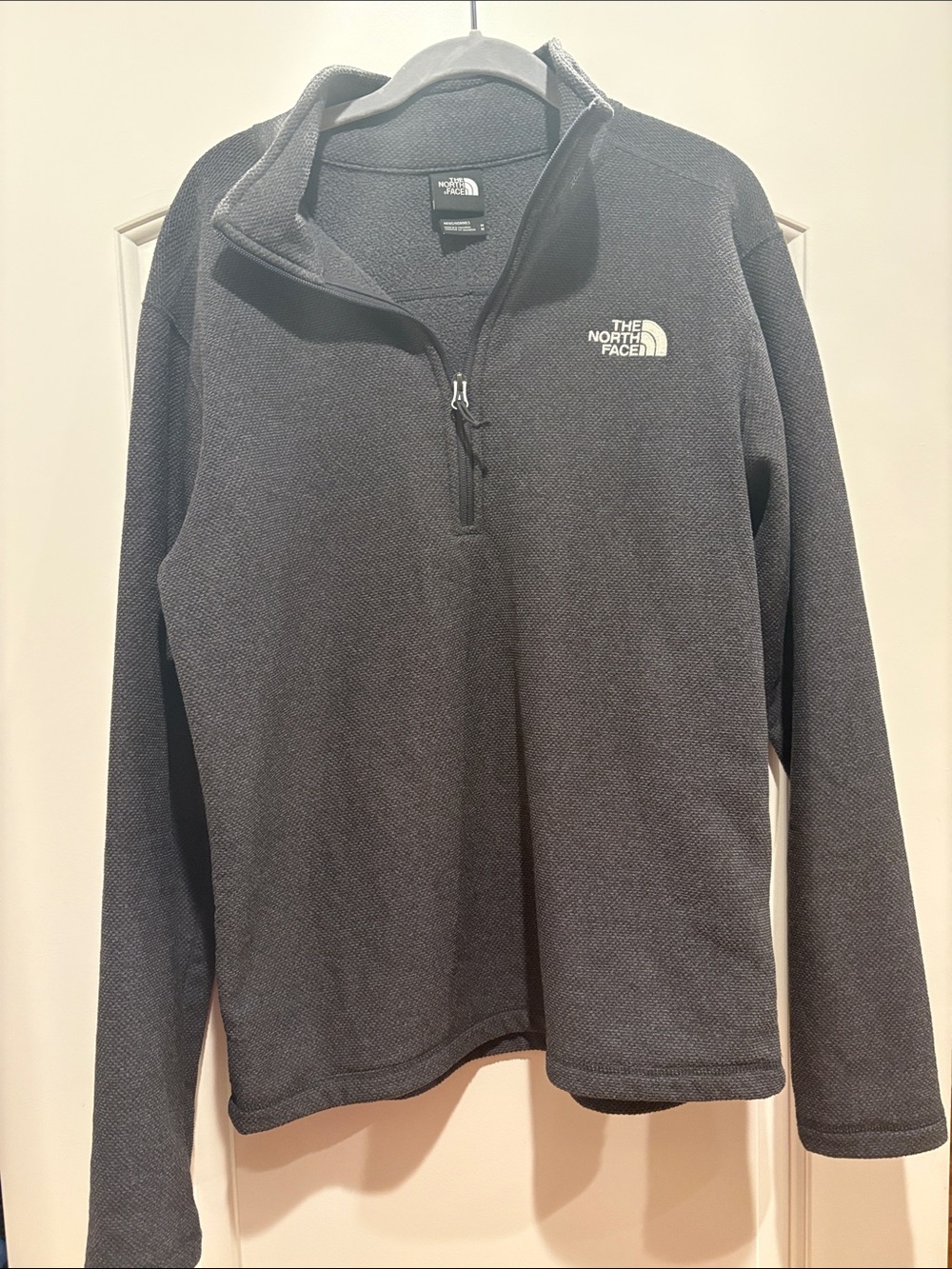 The North Face Men’s Half-Zip Fleece Pullover — Charcoal